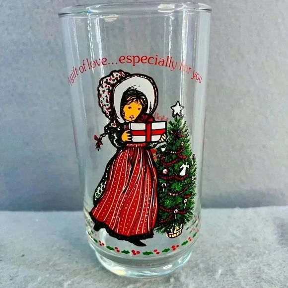 Coca Cola x HOLLY HOBBY American Greetings throwback glass Christmas 🎄1977 - Picture 1 of 7